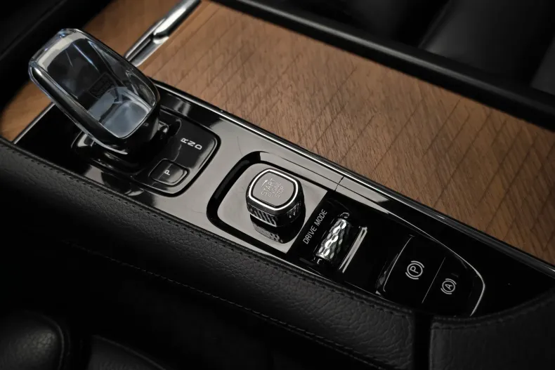 Volvo XC90 din 2021 cu 139.500 km - oferta VOL217985 - foto 23