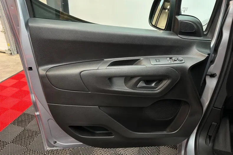 Toyota Proace din 2023 cu 149.417 km - oferta TOY217992 - foto 18