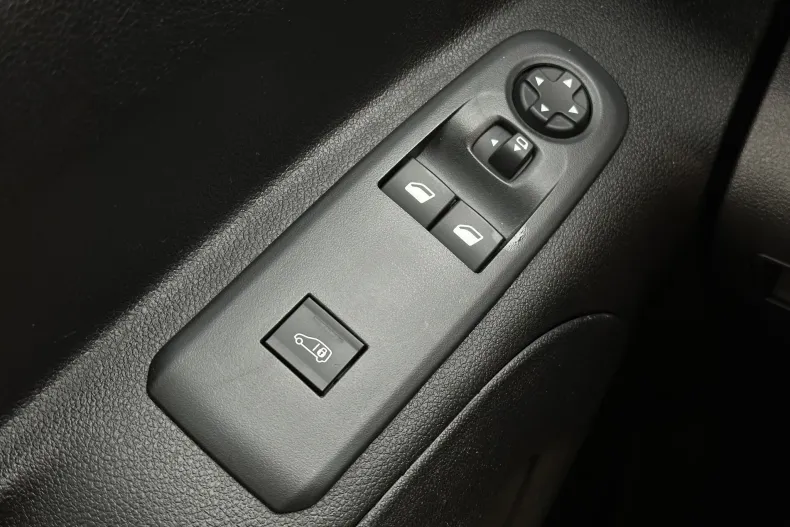 Toyota Proace din 2023 cu 149.417 km - oferta TOY217992 - foto 26