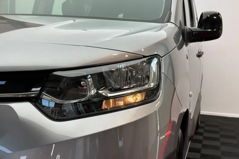 Toyota Proace din 2023 cu 149.417 km - oferta TOY217992 - foto 36