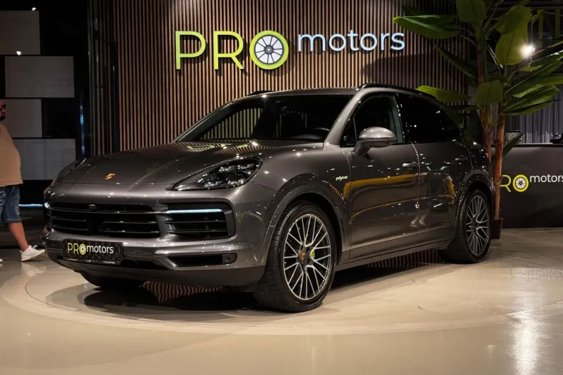 Porsche Cayenne din 2020 cu 123.400 km - oferta POR217997 - foto 1