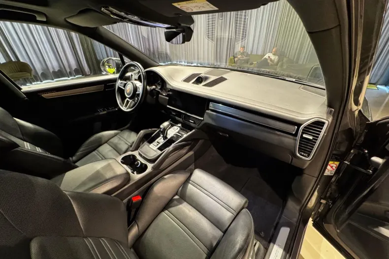 Porsche Cayenne din 2020 cu 123.400 km - oferta POR217997 - foto 14