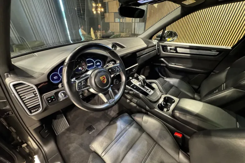 Porsche Cayenne din 2020 cu 123.400 km - oferta POR217997 - foto 19