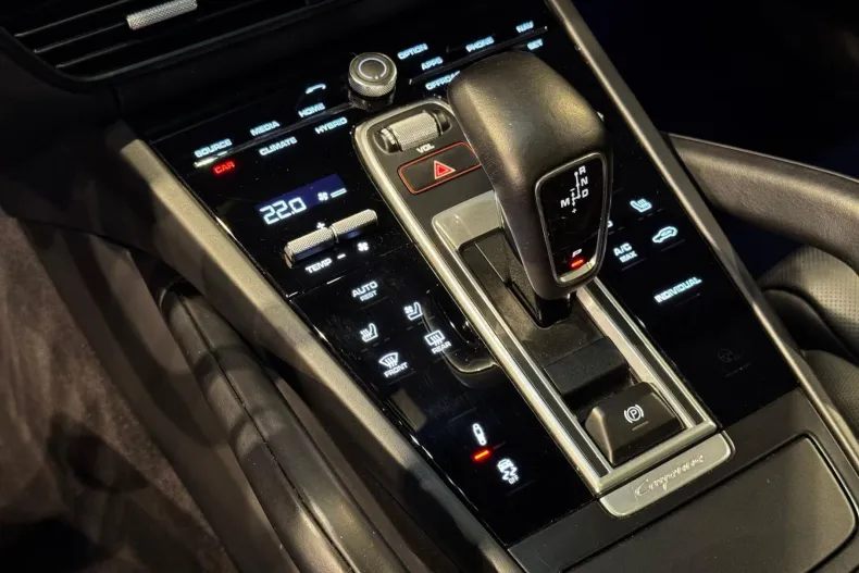 Porsche Cayenne din 2020 cu 123.400 km - oferta POR217997 - foto 29
