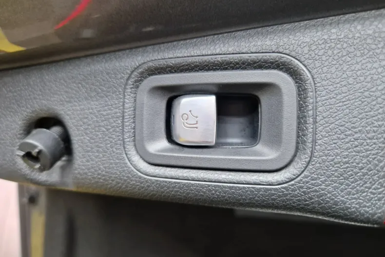 Mercedes-Benz E (Clasa E) din 2020 cu 110.605 km - oferta MER218010 - foto 8
