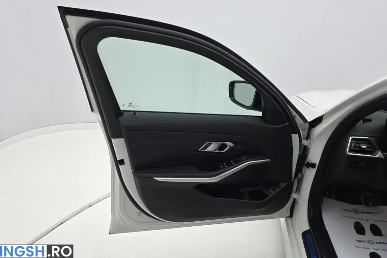 BMW 320i (Seria 3) din 2024 cu 42.106 km - oferta BMW218028 - foto 10
