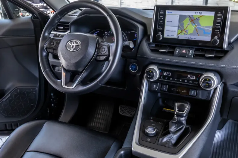 Toyota RAV4 din 2020 cu 140.000 km - oferta TOY218031 - foto 7