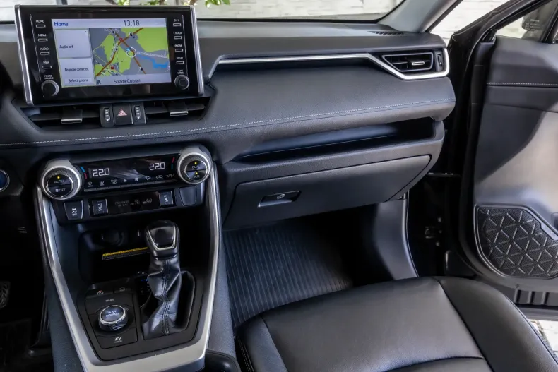 Toyota RAV4 din 2020 cu 140.000 km - oferta TOY218031 - foto 19
