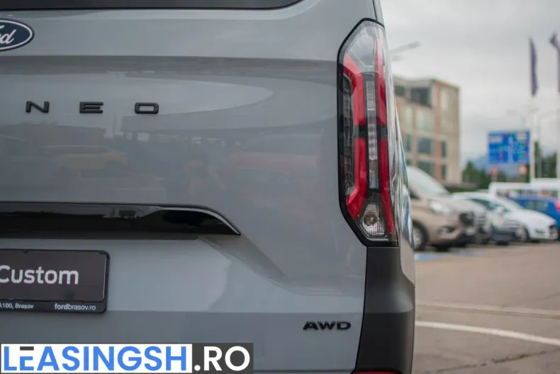 Ford Tourneo Custom din 2025 cu 1 km - oferta FOR218037 - foto 13