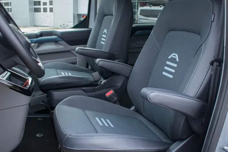 Ford Tourneo Custom din 2025 cu 1 km - oferta FOR218037 - foto 14
