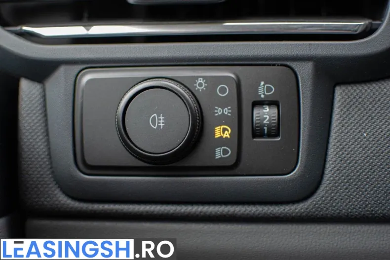 Ford Tourneo Custom din 2025 cu 1 km - oferta FOR218037 - foto 17