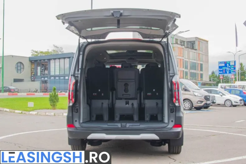 Ford Tourneo Custom din 2025 cu 1 km - oferta FOR218037 - foto 19
