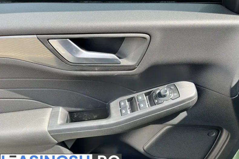 Ford Kuga din 2025 cu 1 km - oferta FOR218044 - foto 9
