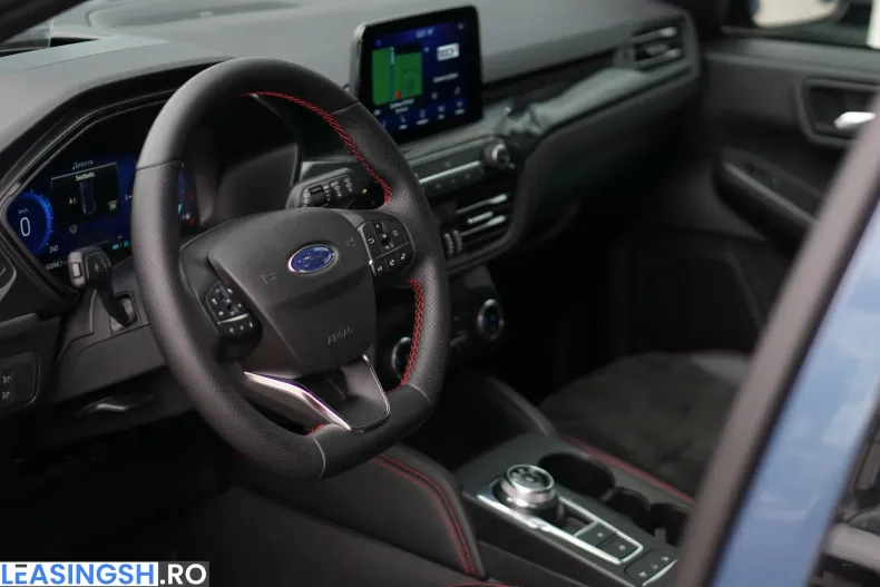 Ford Kuga din 2023 cu 62.068 km - oferta FOR218048 - foto 8