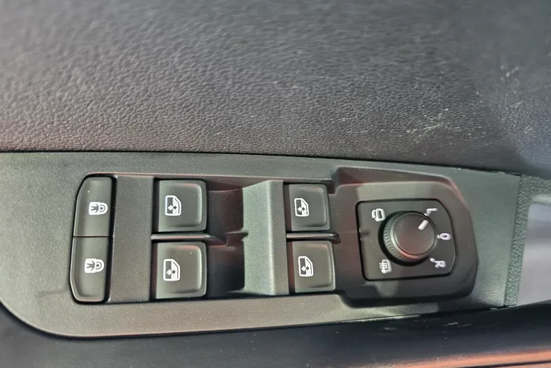 Skoda Karoq din 2021 cu 96.482 km - oferta SKO218054 - foto 5