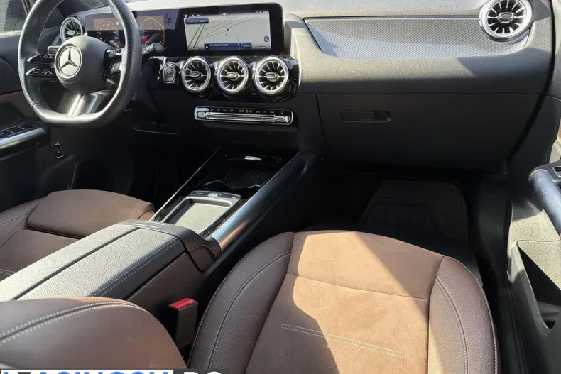Mercedes-Benz GLA (Clasa GLA) din 2024 cu 34.632 km - oferta MER218080 - foto 12
