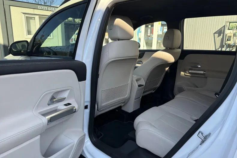 Mercedes-Benz GLB (Clasa GLB) din 2024 cu 25.721 km - oferta MER218086 - foto 12