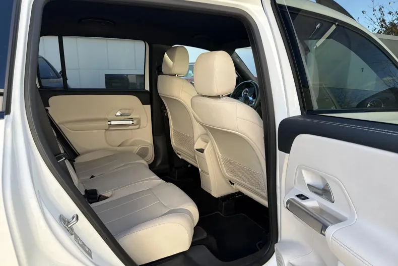 Mercedes-Benz GLB (Clasa GLB) din 2024 cu 25.721 km - oferta MER218086 - foto 15