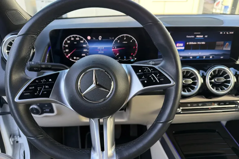Mercedes-Benz GLB (Clasa GLB) din 2024 cu 25.721 km - oferta MER218086 - foto 20