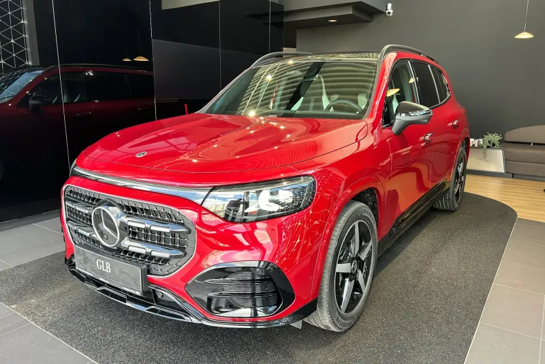 Mercedes-Benz GLB (Clasa GLB) din 2026 cu 3.000 km - oferta MER218097 - foto 3