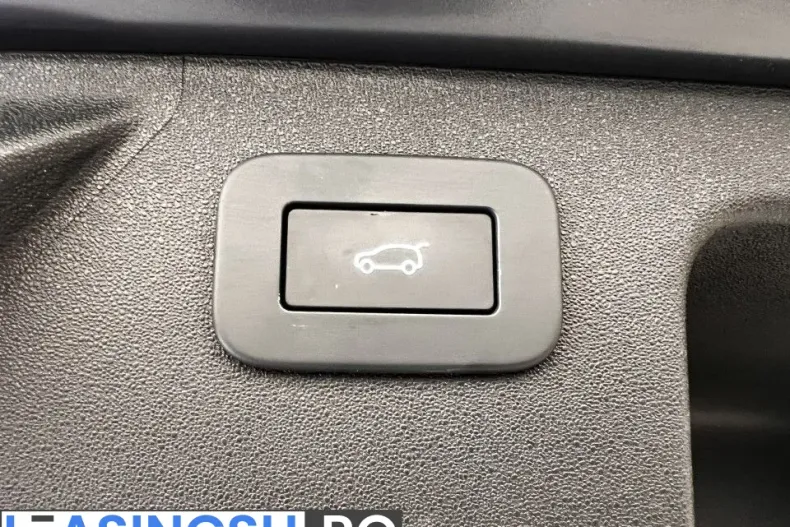 Land Rover Discovery Sport din 2024 cu 9.707 km - oferta LAN218101 - foto 30