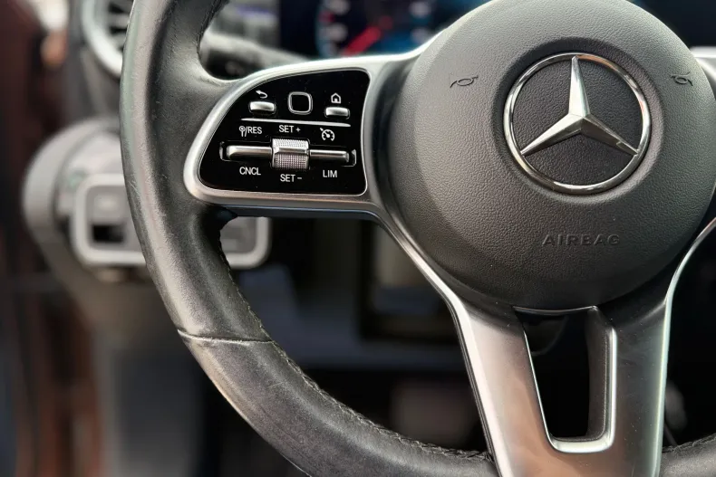 Mercedes-Benz A 200 (Clasa A) din 2021 cu 157.268 km - oferta MER218108 - foto 5