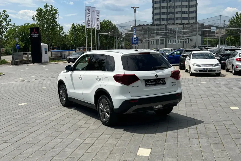 Suzuki Vitara din 2024 cu 20.633 km - oferta SUZ218119 - foto 7