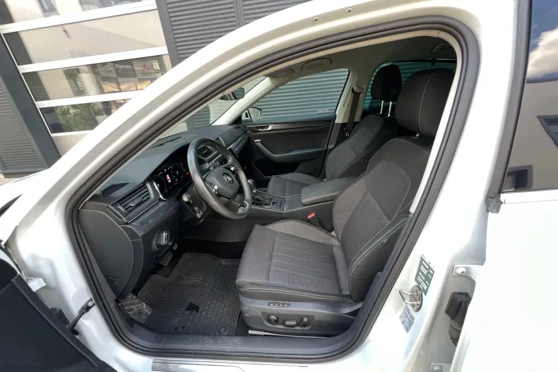 Skoda Superb din 2021 cu 61.474 km - oferta SKO218120 - foto 16