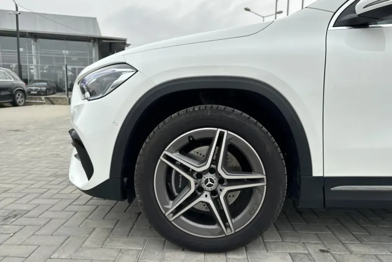 Mercedes-Benz GLA (Clasa GLA) din 2022 cu 3.300 km - oferta MER218126 - foto 17