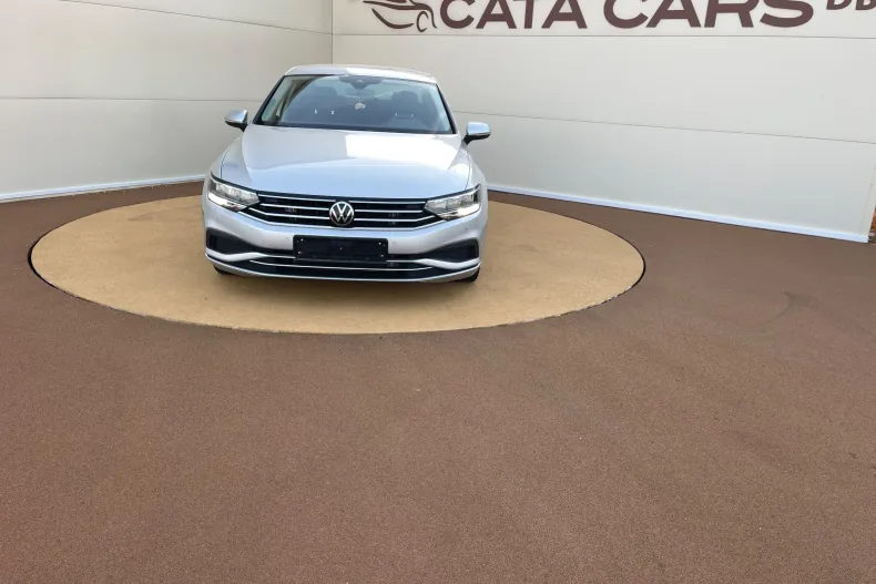 Volkswagen Passat din 2020 cu 125.000 km - oferta VOL218132 - foto 2
