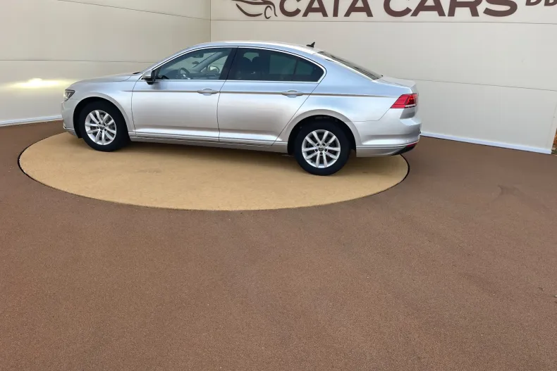 Volkswagen Passat din 2020 cu 125.000 km - oferta VOL218132 - foto 9