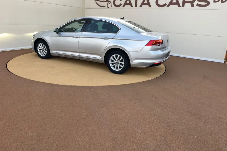 Volkswagen Passat din 2020 cu 125.000 km - oferta VOL218132 - foto 10