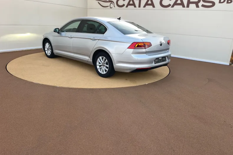 Volkswagen Passat din 2020 cu 125.000 km - oferta VOL218132 - foto 11