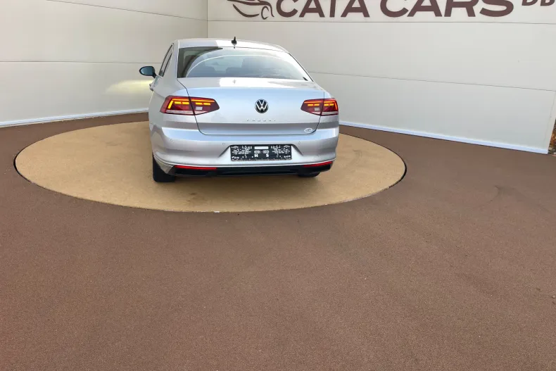 Volkswagen Passat din 2020 cu 125.000 km - oferta VOL218132 - foto 13