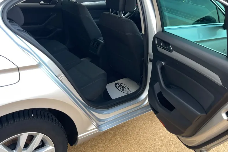 Volkswagen Passat din 2020 cu 125.000 km - oferta VOL218132 - foto 25