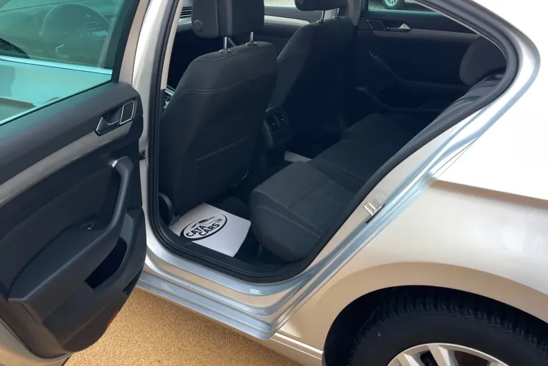 Volkswagen Passat din 2020 cu 125.000 km - oferta VOL218132 - foto 27