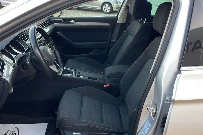Volkswagen Passat din 2020 cu 125.000 km - oferta VOL218132 - foto 30