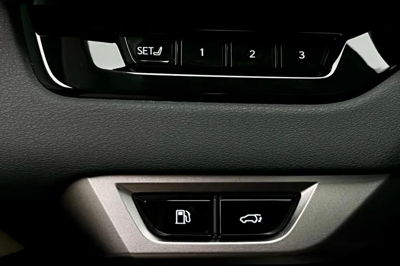 Lexus Seria RX din 2025 cu 2.500 km - oferta LEX218134 - foto 32