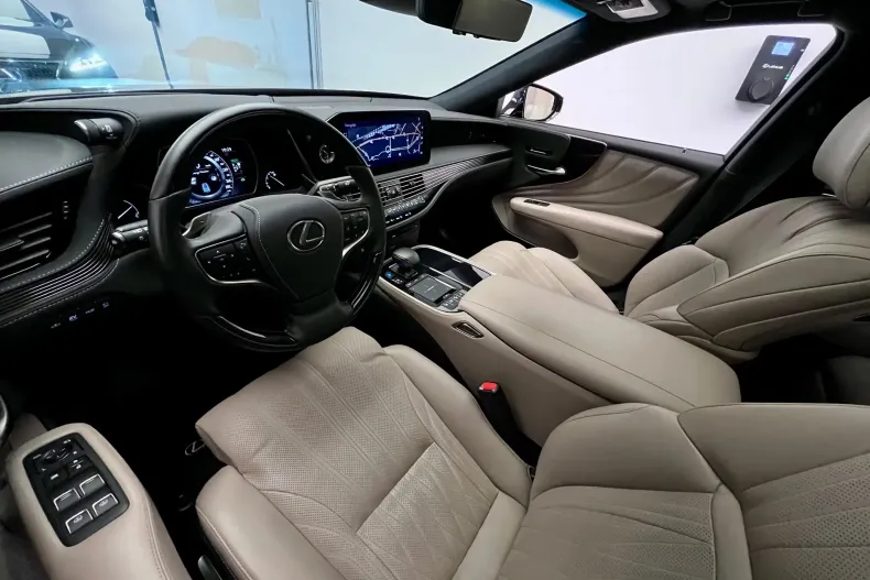 Lexus Seria LS din 2022 cu 10.785 km - oferta LEX218135 - foto 10
