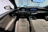 Lexus Seria LS din 2022 cu 10.785 km - oferta LEX218135 - foto 13