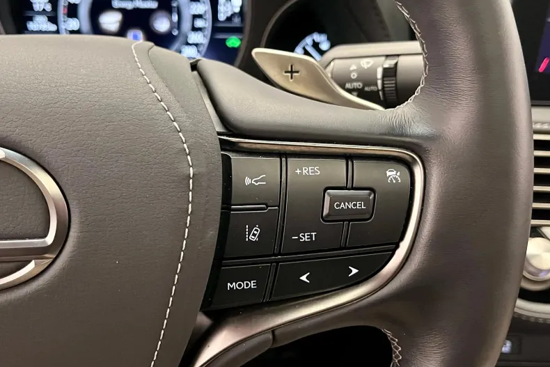 Lexus Seria LS din 2022 cu 10.785 km - oferta LEX218135 - foto 29