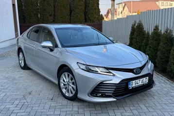Toyota Camry din 2023 - oferta TOY218137