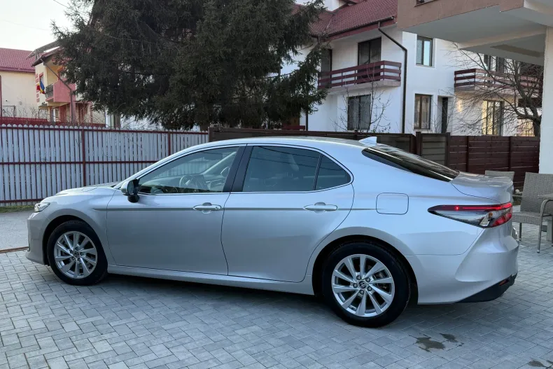 Toyota Camry din 2023 cu 34.000 km - oferta TOY218137 - foto 11