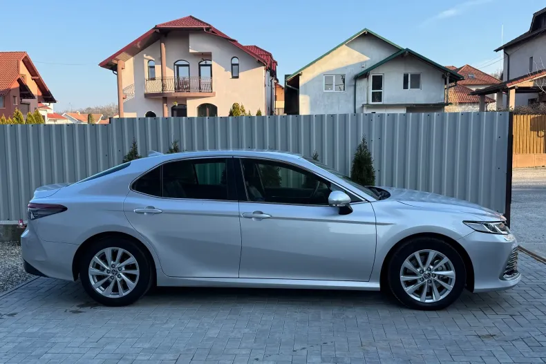 Toyota Camry din 2023 cu 34.000 km - oferta TOY218137 - foto 12