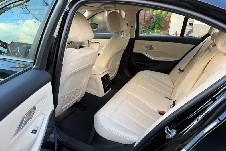 BMW 330e (Seria 3) din 2021 cu 27.249 km - oferta BMW218139 - foto 5