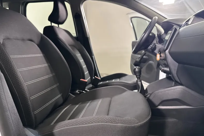 Dacia Duster din 2023 cu 77.220 km - oferta DAC218147 - foto 11