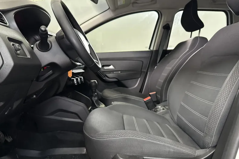 Dacia Duster din 2023 cu 77.220 km - oferta DAC218147 - foto 21