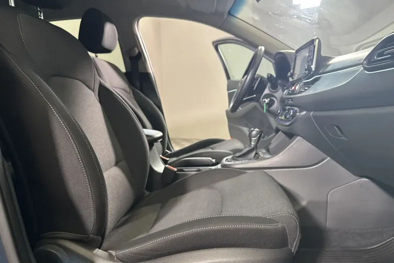Hyundai i30 din 2022 cu 33.630 km - oferta HYU218148 - foto 11