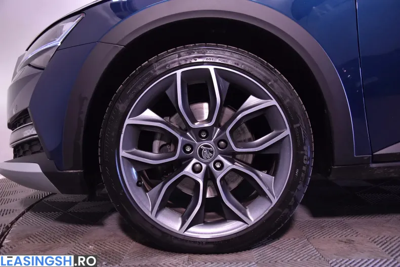 Skoda Superb din 2023 cu 40.645 km - oferta SKO218157 - foto 13