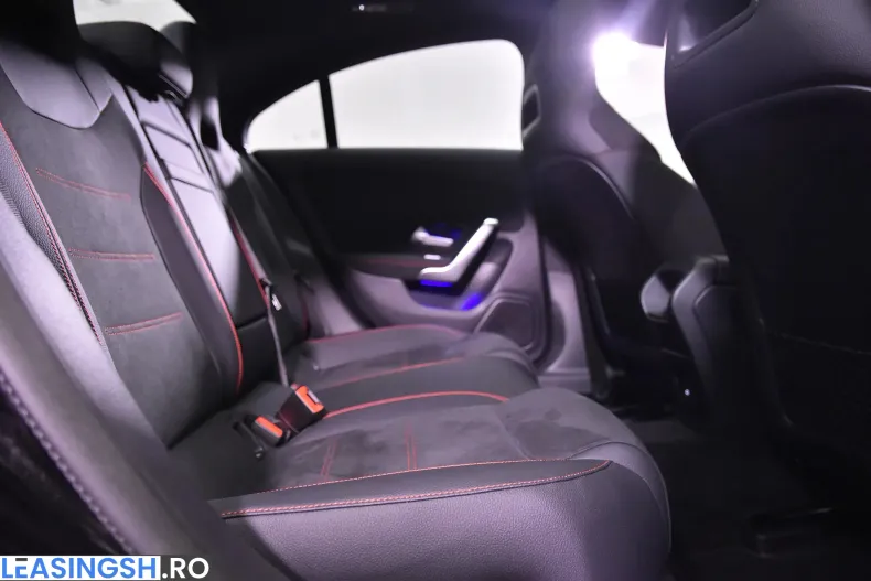 Mercedes-Benz CLA 200 (Clasa CLA) din 2025 cu 5.407 km - oferta MER218172 - foto 13